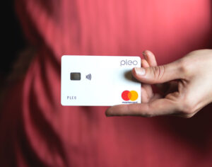 Top business credit cards to use for small businesses. 